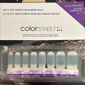 Color Street Ombre Blue Nail Strips- Blue Dove
BUNDLE AND SAVE!!!